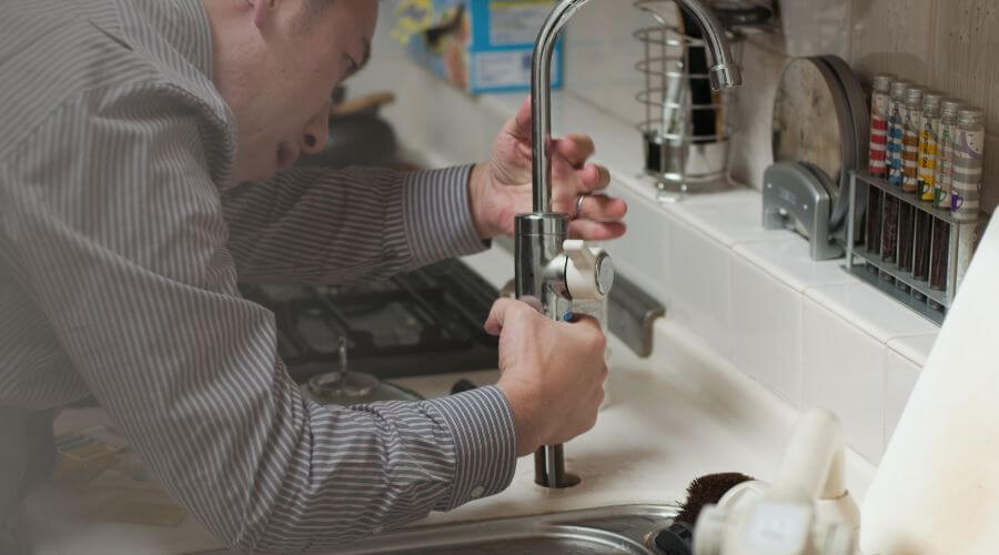 Expert burst pipe repair services in Ellenton, FL